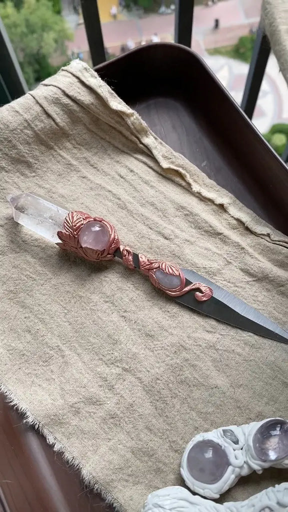 Amethyst Floral Magic Dagger | Blend of Ritual and Art Buddha padmasana