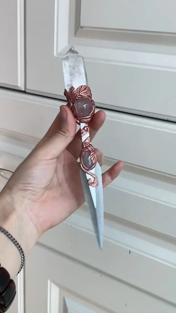 Amethyst Floral Magic Dagger | Blend of Ritual and Art Buddha padmasana