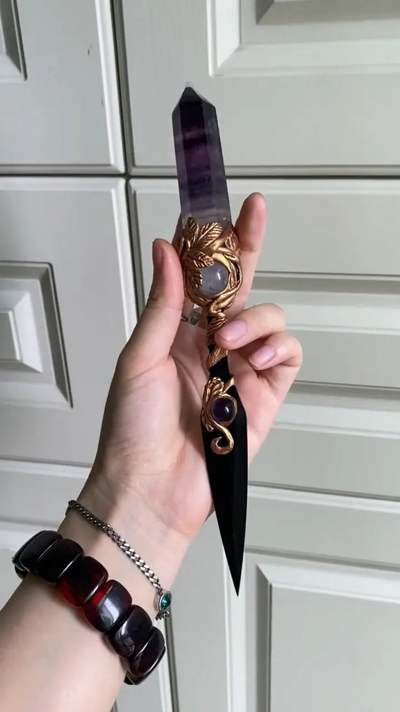 Amethyst Floral Magic Dagger | Blend of Ritual and Art Buddha padmasana