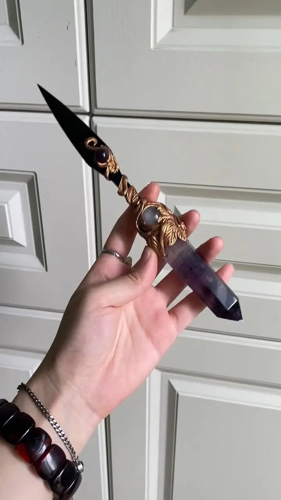 Amethyst Floral Magic Dagger | Blend of Ritual and Art Buddha padmasana