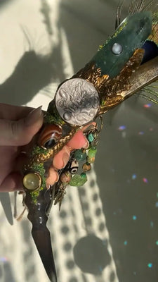 Dragon’s Breath Natural Crystal & Deer Antler Scepter Buddha padmasana