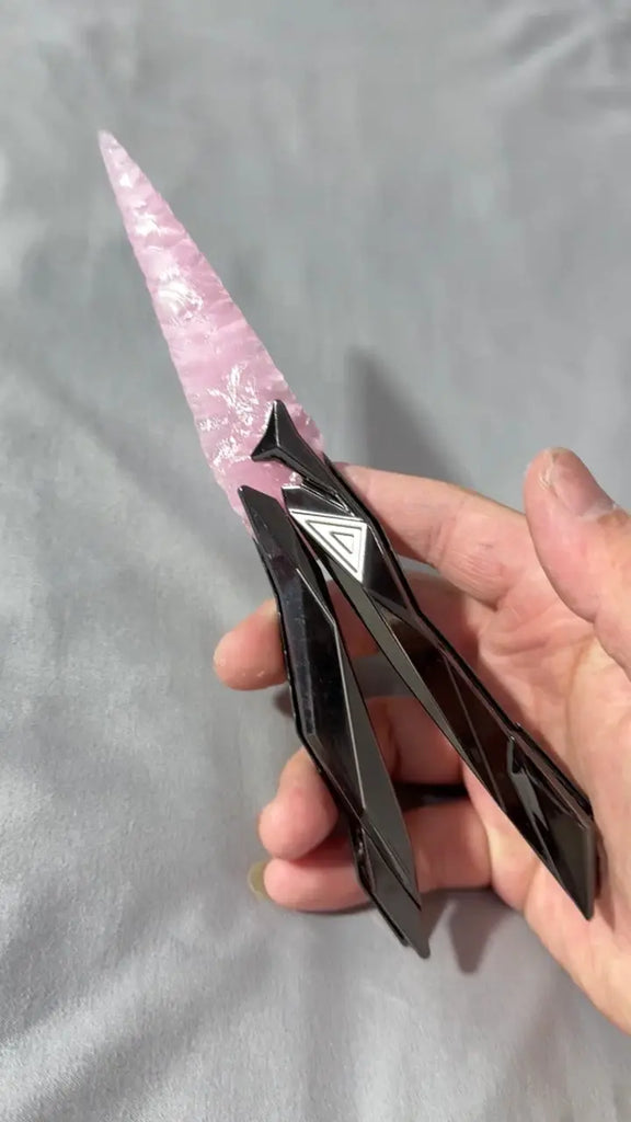 「Pink Singularity Balisong」Cyberpunk Crystal Energy Butterfly Knife – A Fusion of Edge & Elegance Buddha padmasana