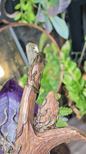 Load image into Gallery viewer, Thornmoon Amethyst Antler Scepter
