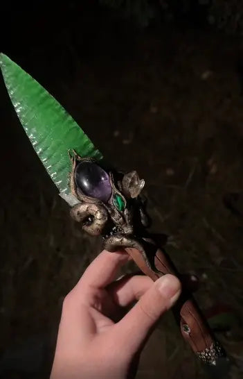 Witchblade · Poisoned 🐍 Buddha padmasana