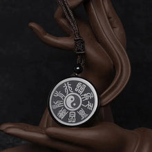 Charger l&#39;image dans la galerie, Buddha Padmasana Black Obsidian Taoism Five Sacred Mountains Nine-Character Mantra Carved Purification Yin Yang Necklace Pendant Buddha padmasana