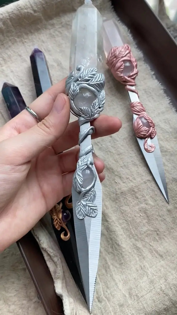 Amethyst Floral Magic Dagger | Blend of Ritual and Art Buddha padmasana