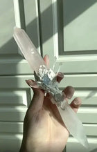 Cargar imagen en el visor de la galería, Aurora Pact · Twin Crystal Ritual Dagger Buddha padmasana